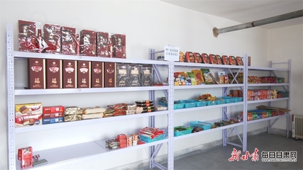 雪山脚下的坚守 肃北供销社的办公用品供应故事